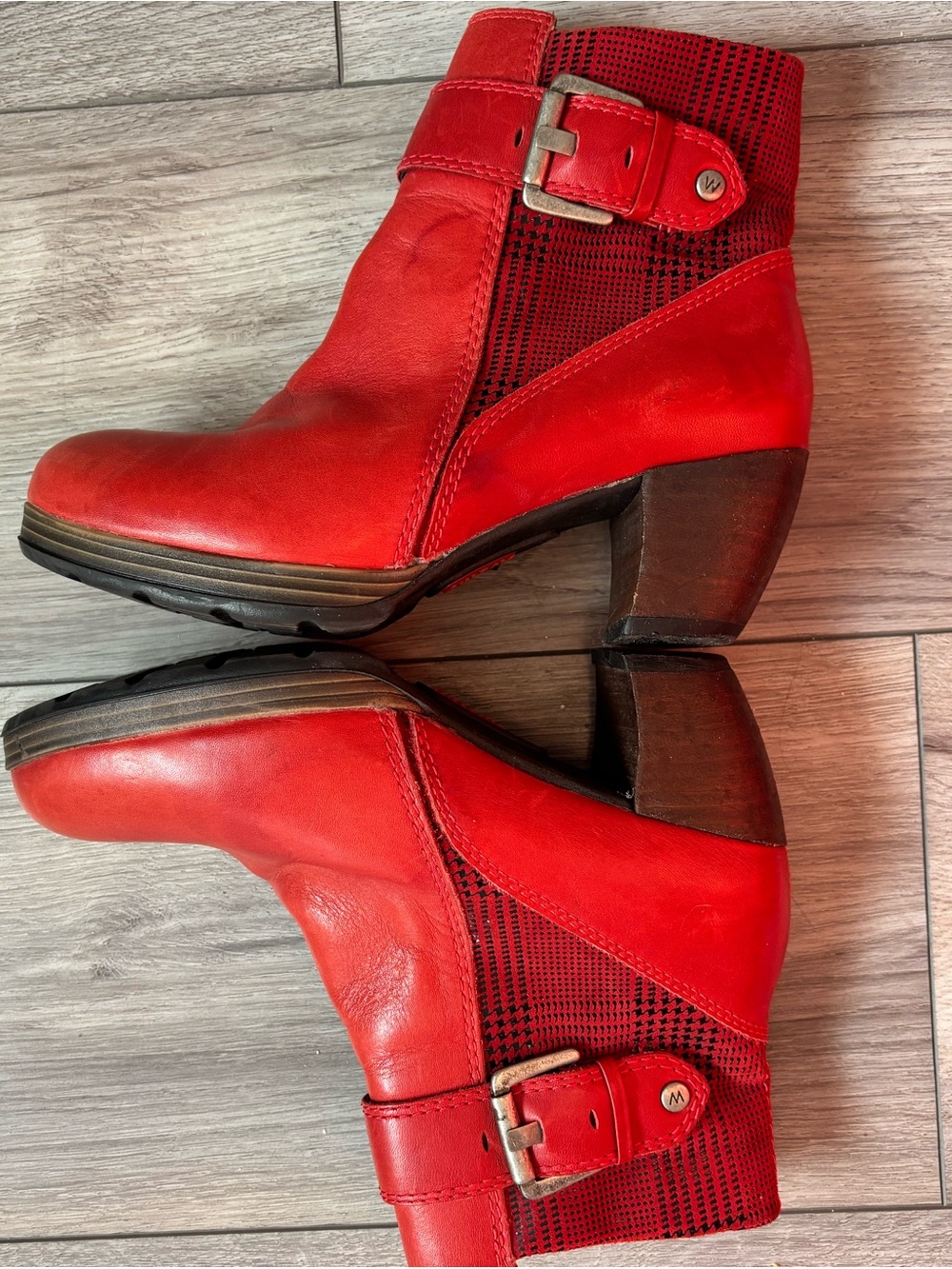 Wolky Red Leather Houndstooth Buckle Heeled Ankle Booties EU 37 - Picture 3 of 6